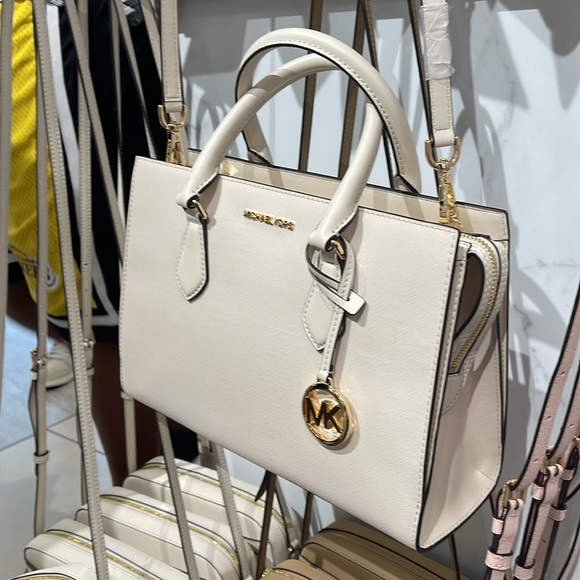 Michael Kors Sheila Medium Center Zip Satchel Crossbody Bag
Light Cream 
NWT - Picture 3 of 16